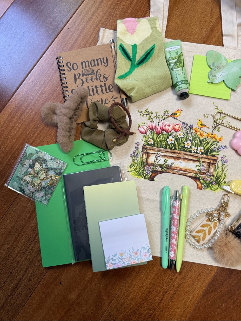 Green and Brown Bookish Bundle with Canvas Tote, Wallet, &  stationery supplies - Picture 2 of 8